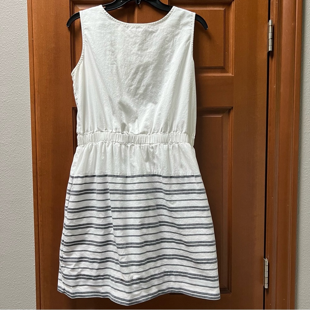 Gap sleeveless dress